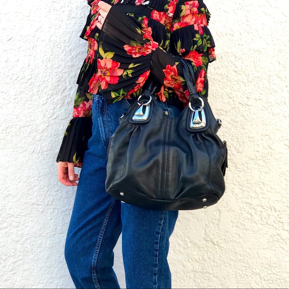 B MAKOWSKY Black Leather Handbag